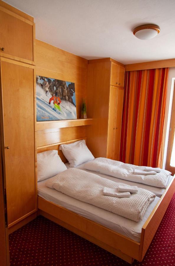 Sportpension Soelden Solden Exterior photo