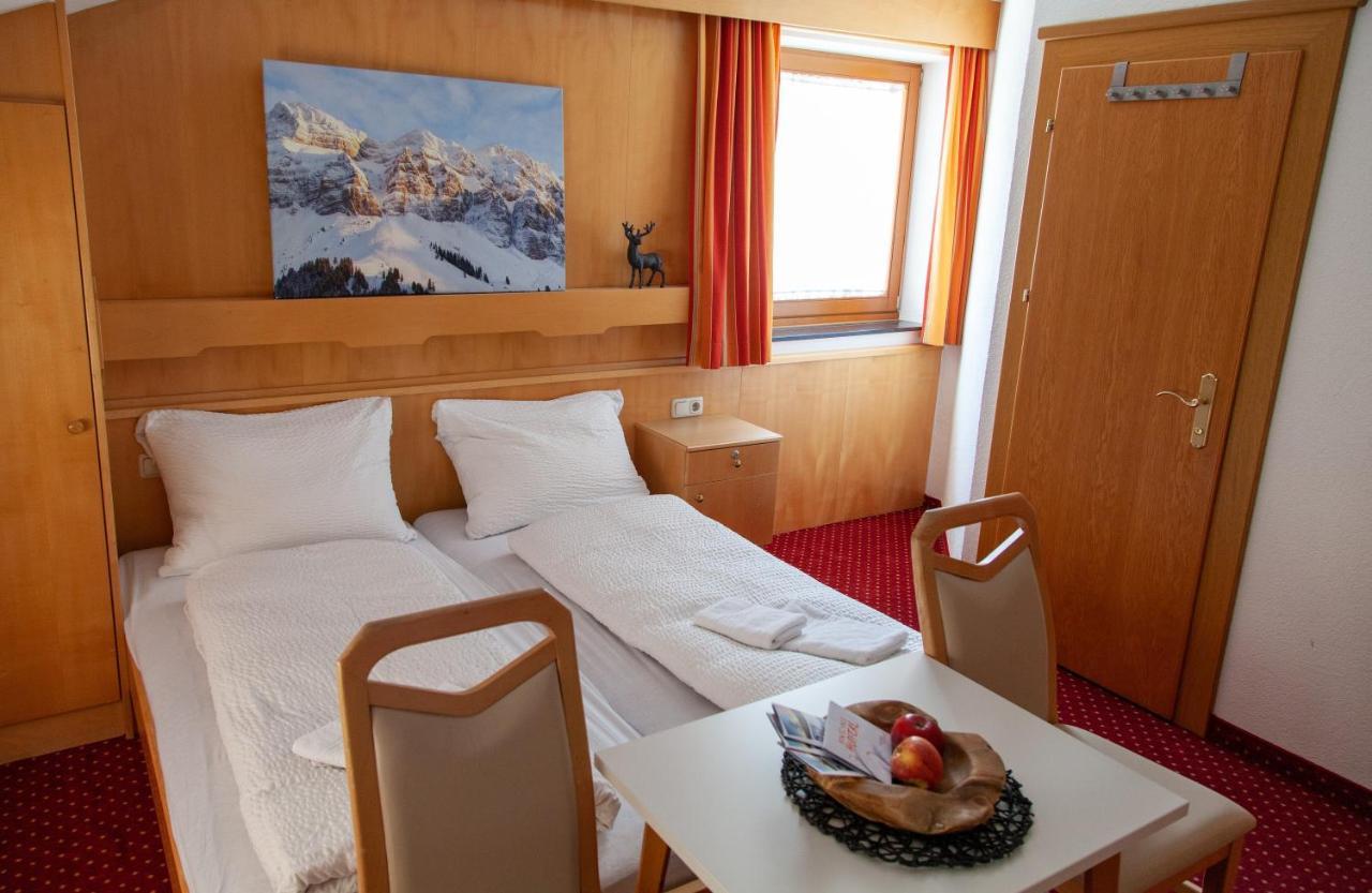 Sportpension Soelden Solden Exterior photo